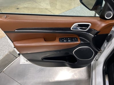 2020 Jeep Grand Cherokee Summit
