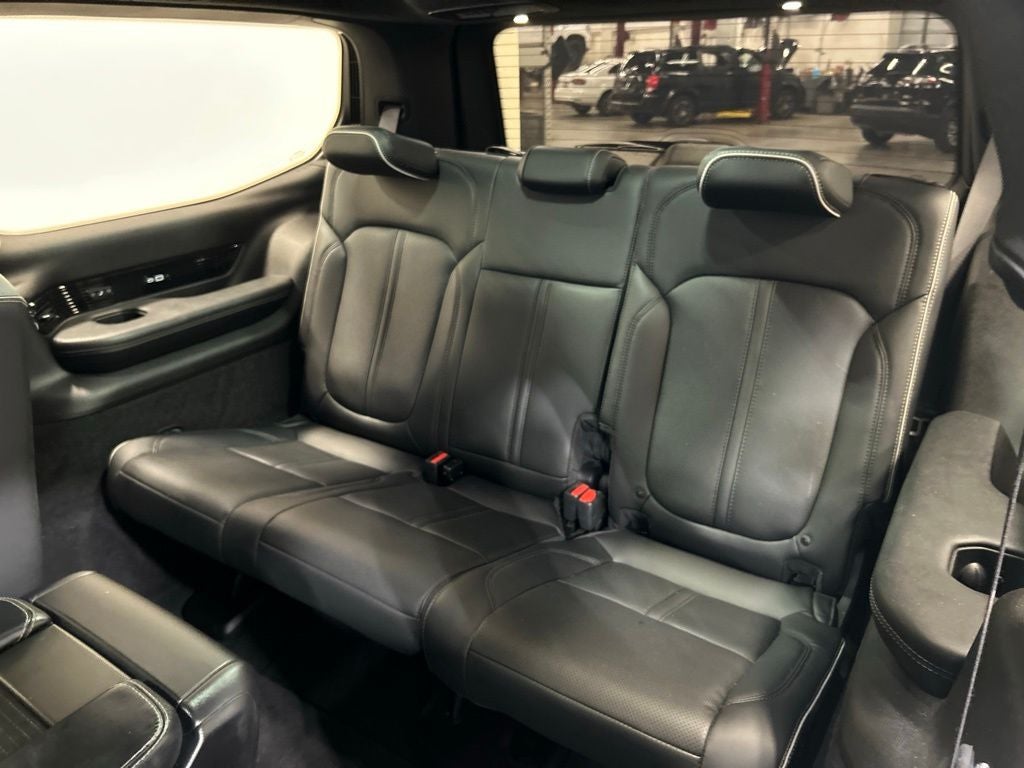 2022 Jeep Grand Wagoneer Series II