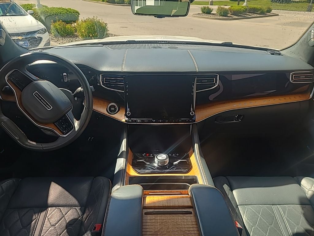 2022 Jeep Grand Wagoneer Series III