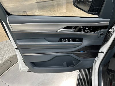 2023 Jeep Grand Wagoneer Series III