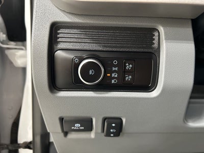 2023 Ford F-600SD XLT