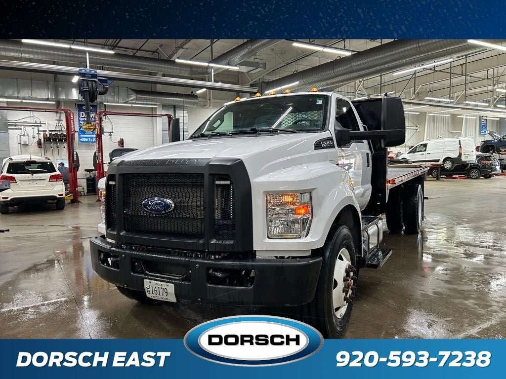 2022 Ford F-750SD Base