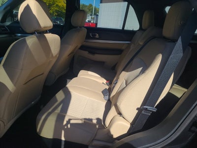 2017 Ford Explorer Base