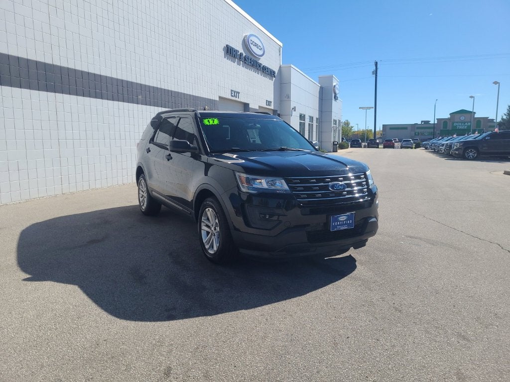 2017 Ford Explorer Base