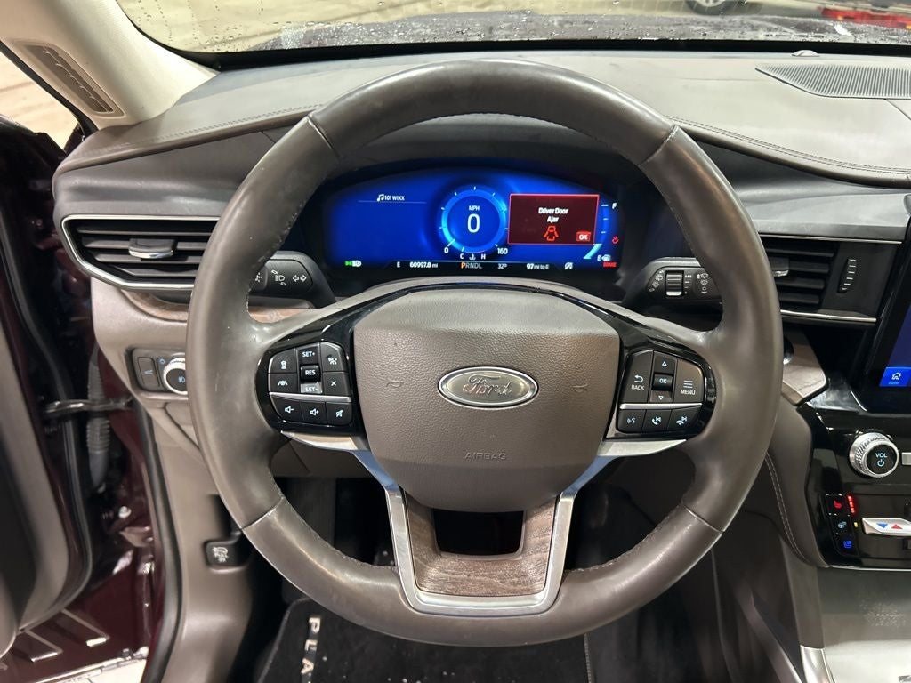 2023 Ford Explorer Platinum