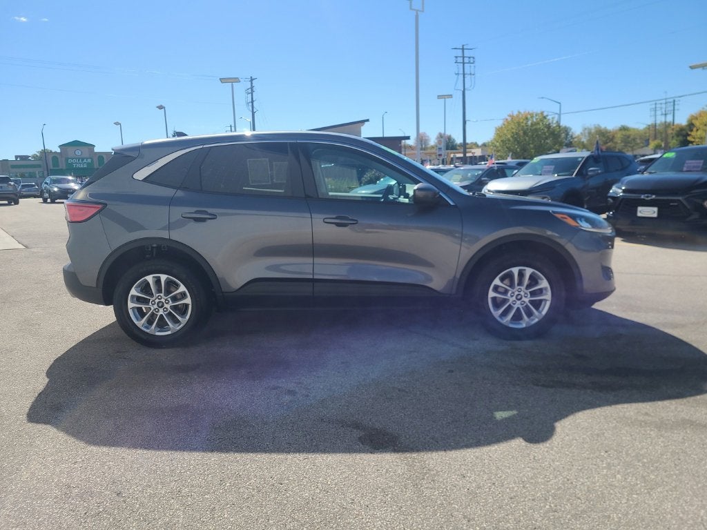2021 Ford Escape SE
