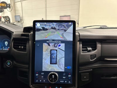 2023 Ford Expedition Max Platinum