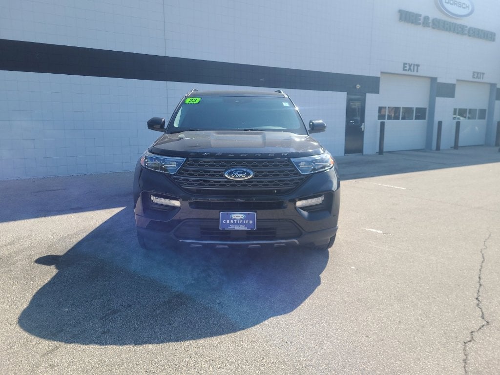 2023 Ford Explorer XLT