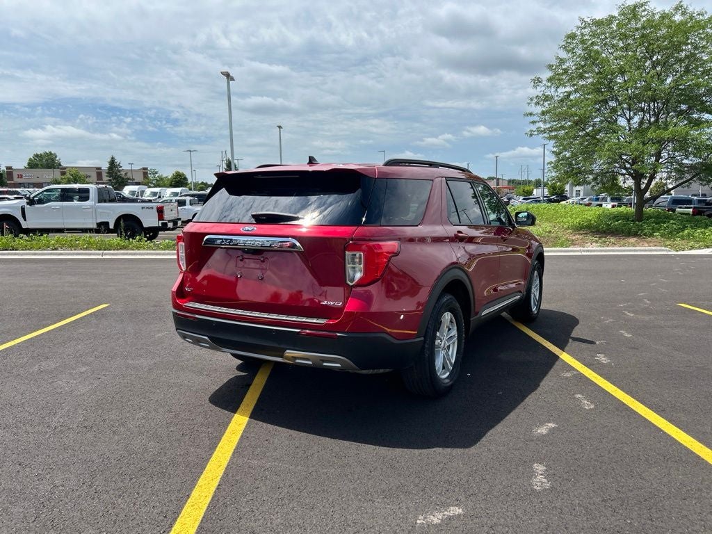2024 Ford Explorer XLT