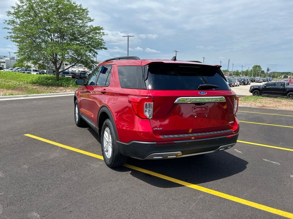 2024 Ford Explorer XLT