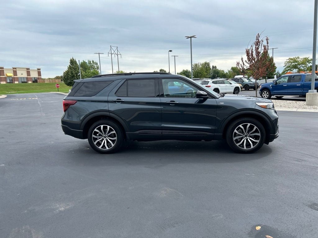 2023 Ford Explorer ST-Line