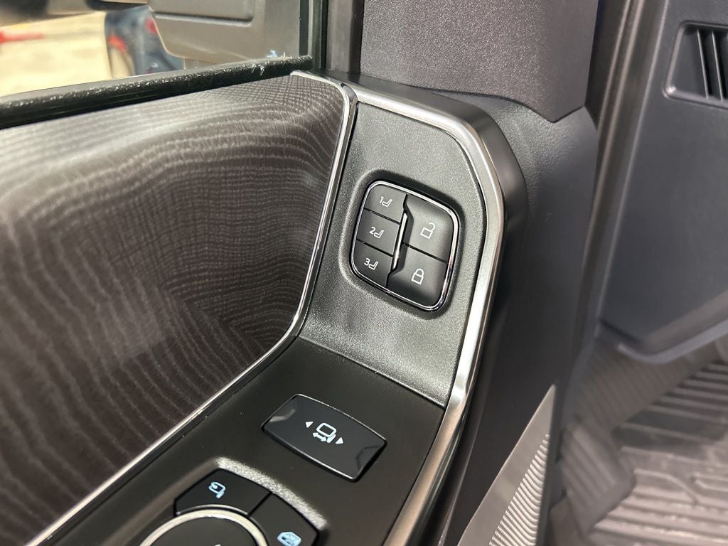 2024 Ford F-350SD Platinum