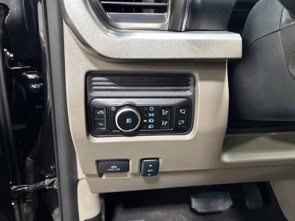 2025 Ford F-350SD Platinum