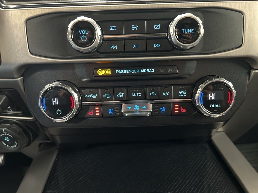 2022 Ford F-350SD Platinum