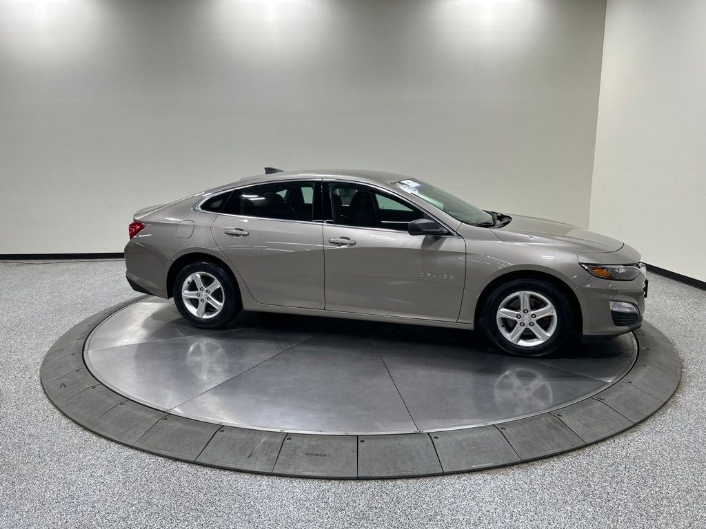 2022 Chevrolet Malibu LS 1LS
