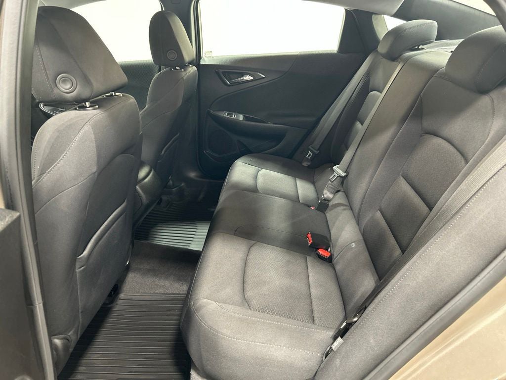 2022 Chevrolet Malibu LS 1LS