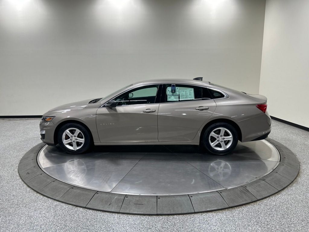 2022 Chevrolet Malibu LS 1LS