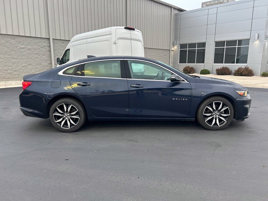 2017 Chevrolet Malibu LT 1LT