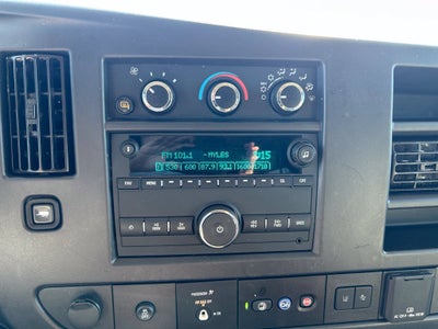 2025 Chevrolet Express 3500 LT Passenger