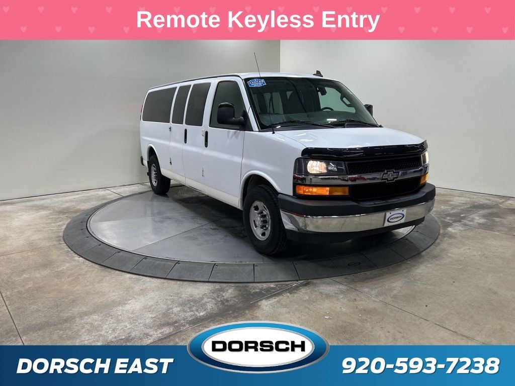 2017 Chevrolet Express 3500 LT Passenger
