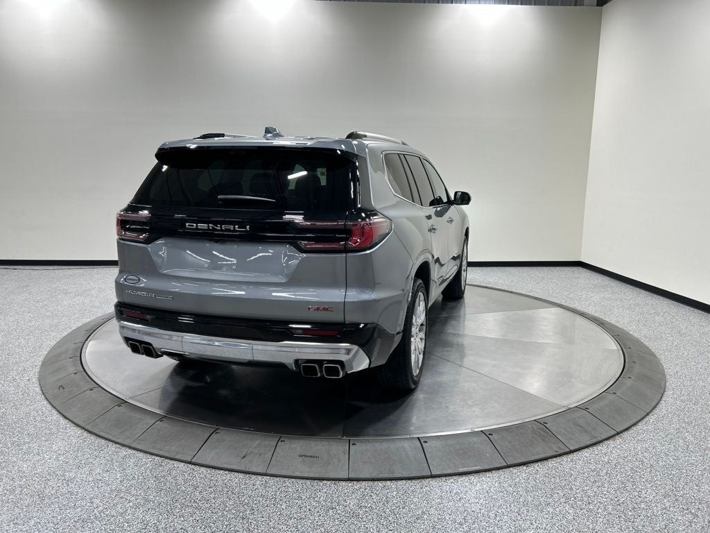 2024 GMC Acadia Denali