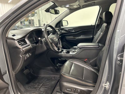 2022 GMC Acadia AT4