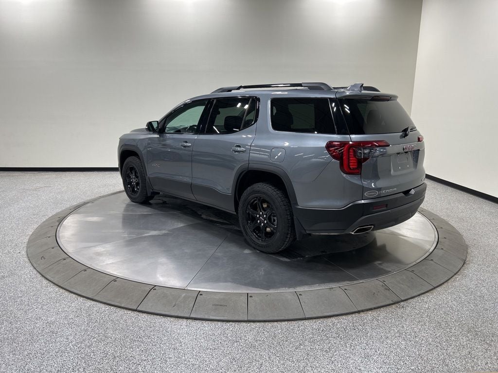 2022 GMC Acadia AT4