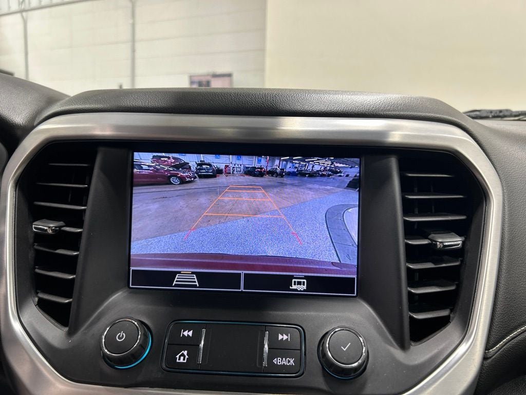 2022 GMC Acadia SLE