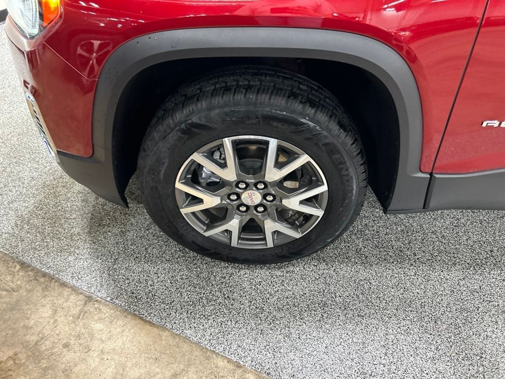 2022 GMC Acadia SLE
