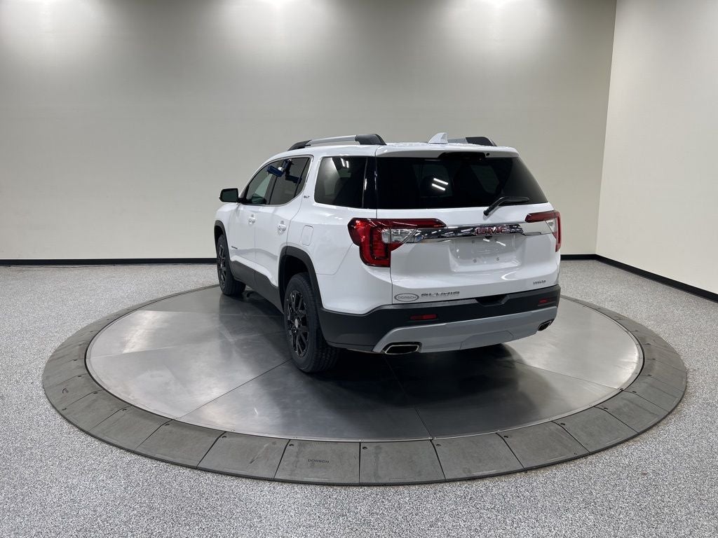 2022 GMC Acadia SLT