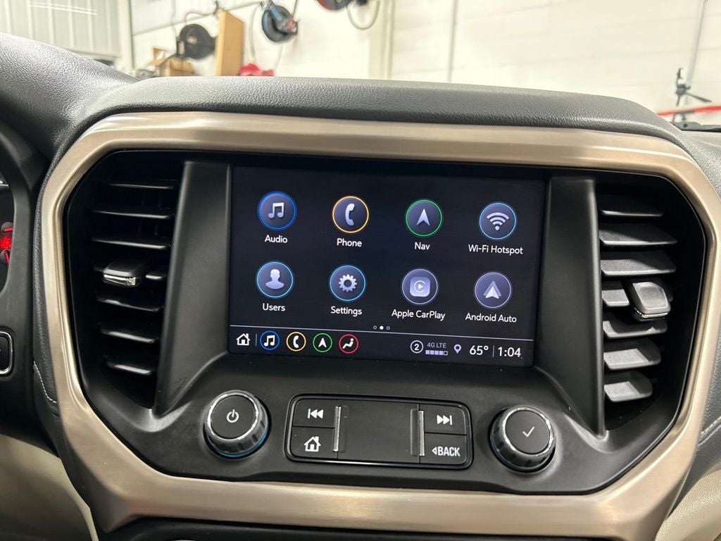 2023 GMC Acadia Denali