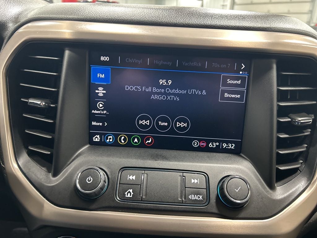 2023 GMC Acadia Denali