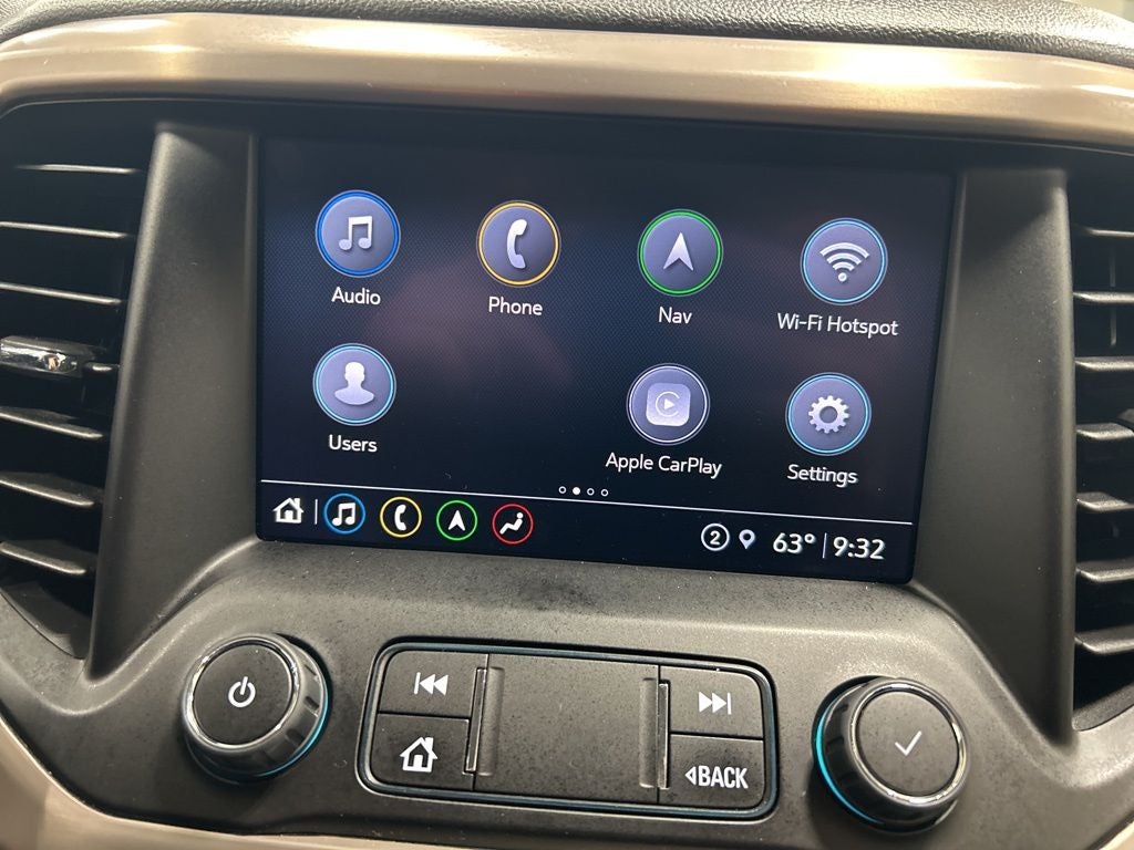 2023 GMC Acadia Denali