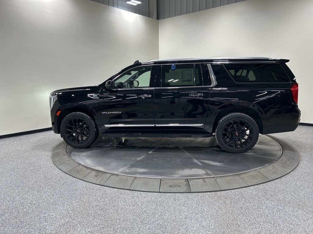 2022 GMC Yukon XL SLT
