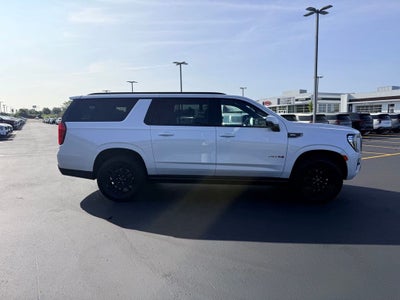 2023 GMC Yukon XL AT4