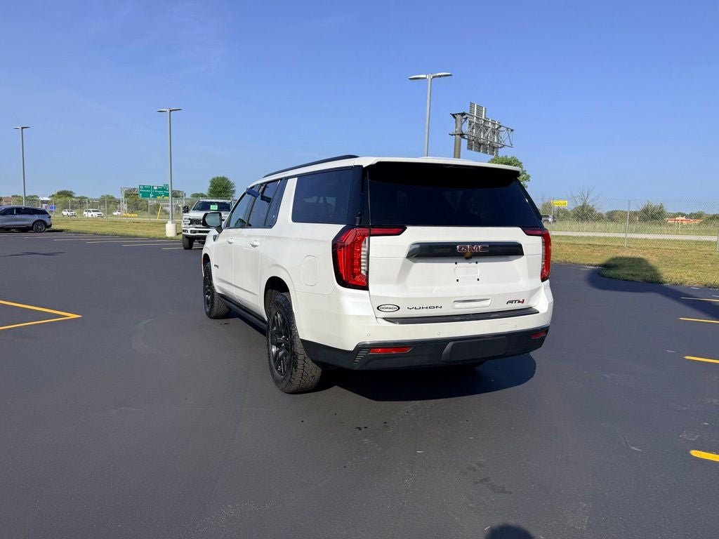 2023 GMC Yukon XL AT4