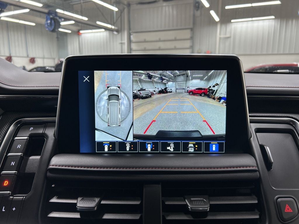 2023 Chevrolet Suburban RST