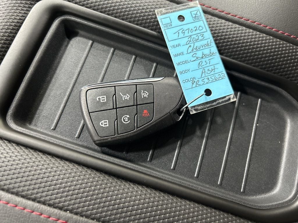 2023 Chevrolet Suburban RST