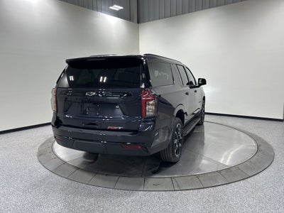 2023 Chevrolet Suburban RST