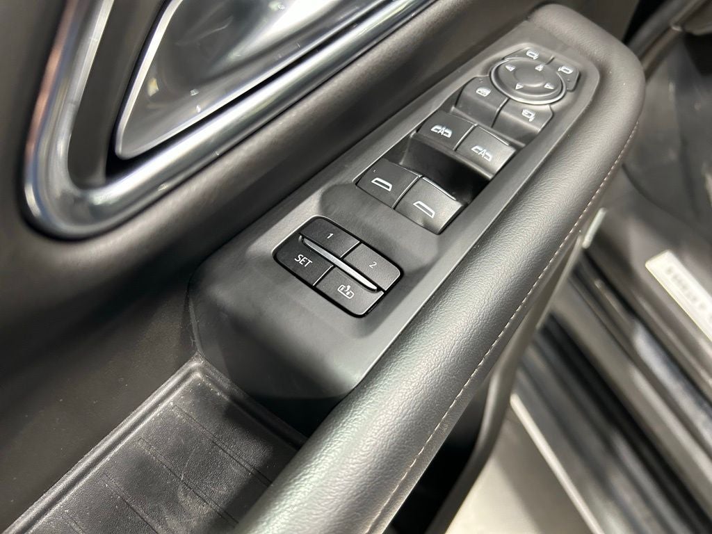 2021 Chevrolet Suburban High Country