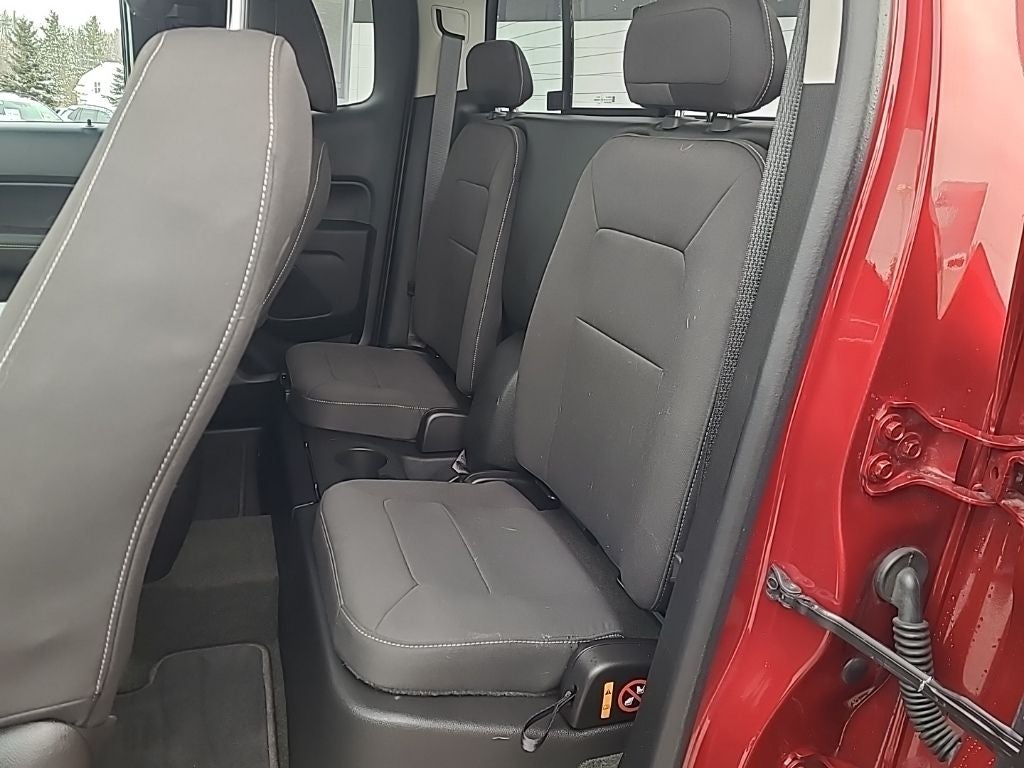 2017 GMC Canyon SLE1