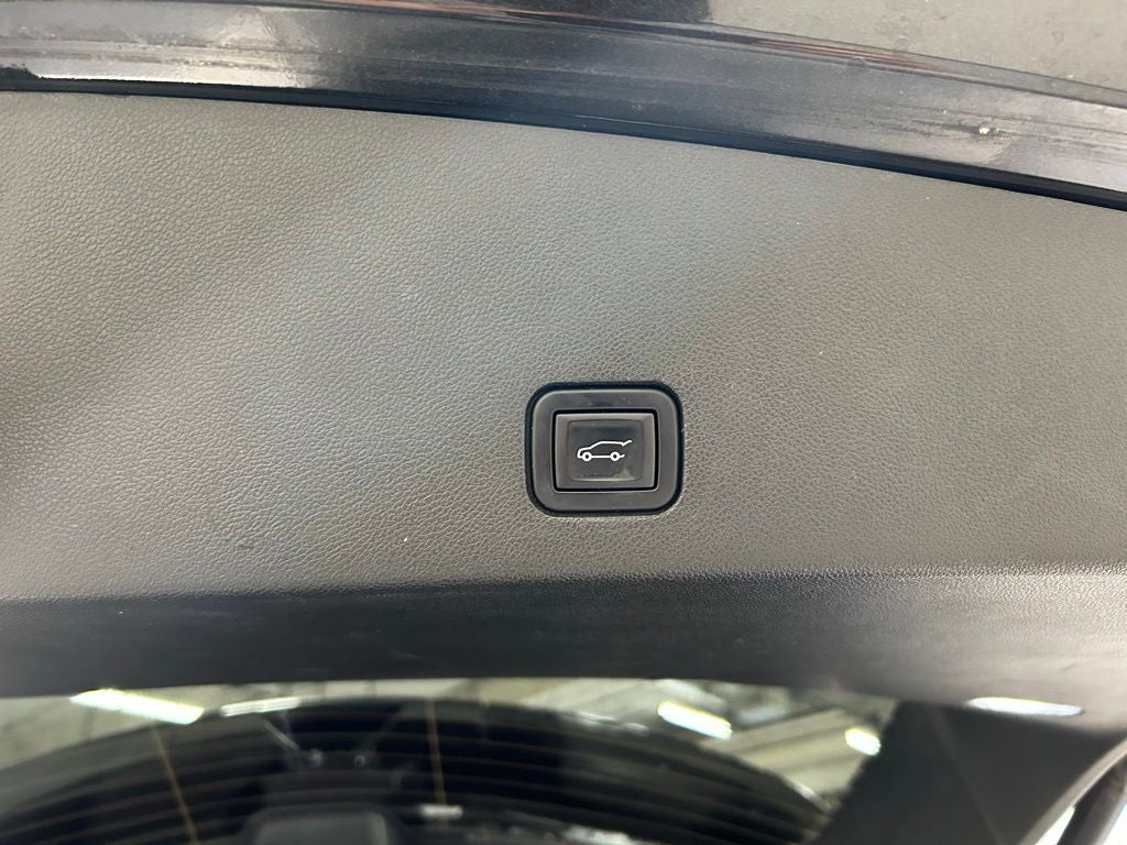 2022 Cadillac XT6 Sport