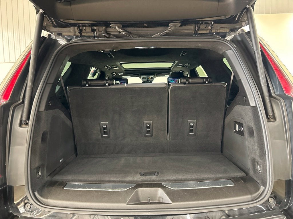 2022 Cadillac Escalade Premium Luxury Platinum