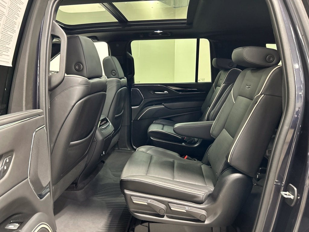2023 Cadillac Escalade ESV Sport