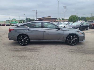 2023 Nissan Altima 2.5 SR