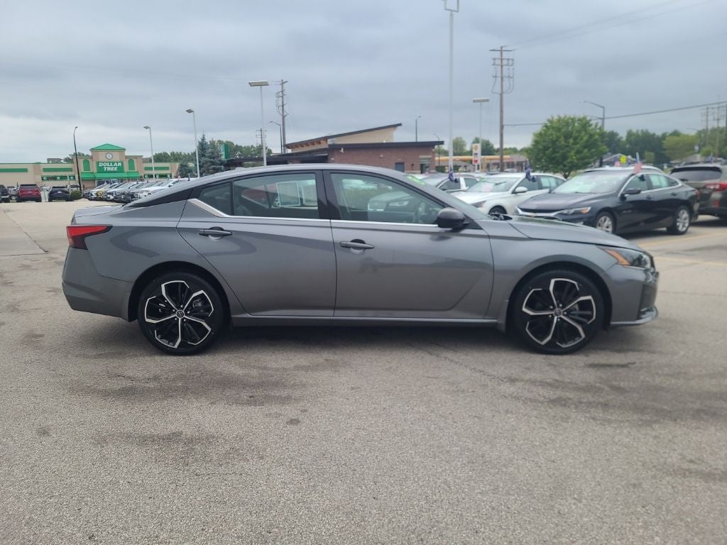 2023 Nissan Altima 2.5 SR