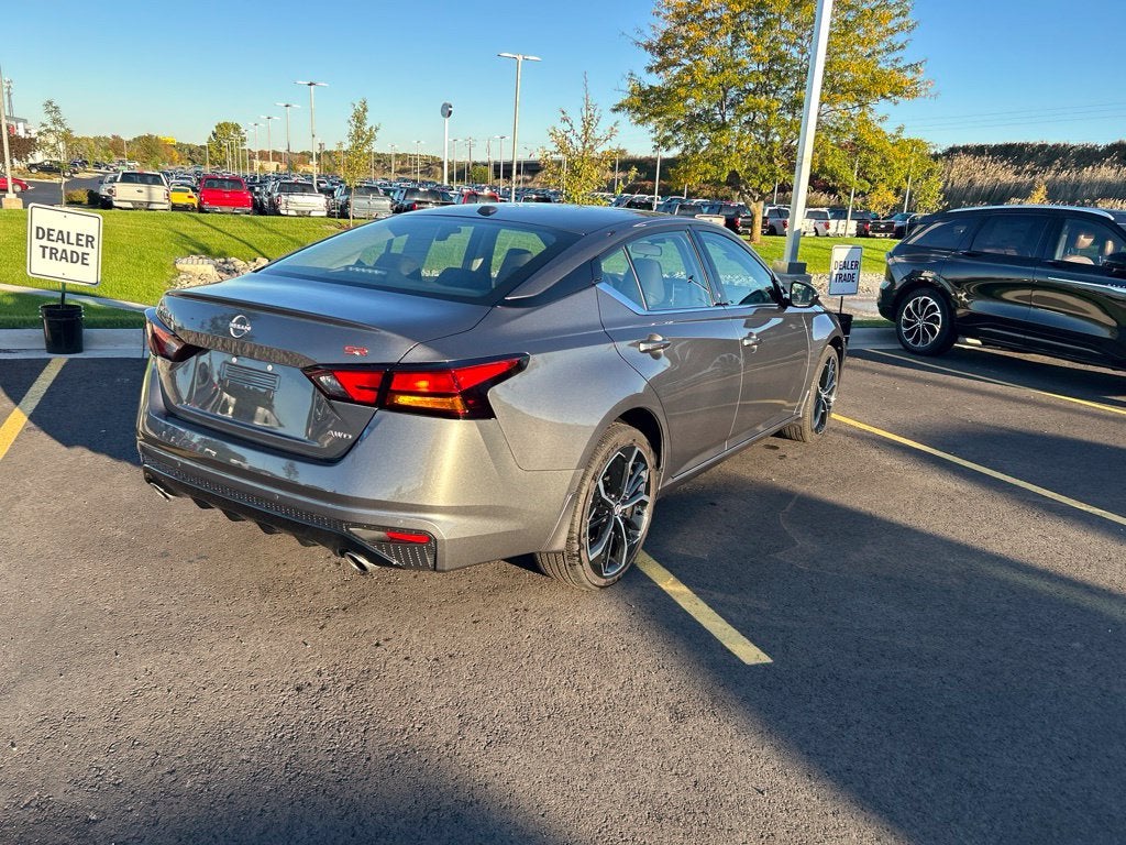 2025 Nissan Altima 2.5 SR