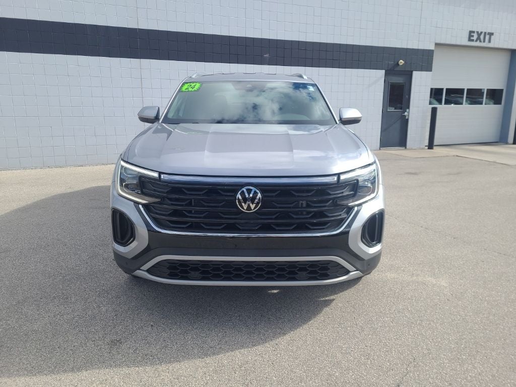 2024 Volkswagen Atlas Cross Sport 2.0T SE w/Technology