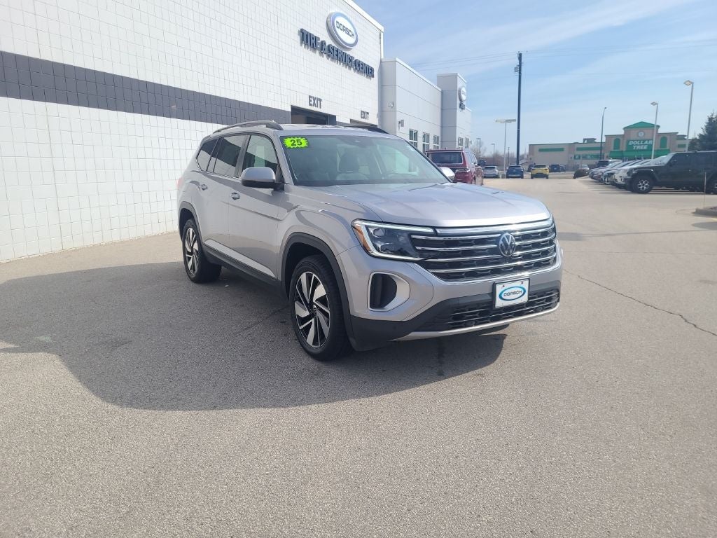 2025 Volkswagen Atlas 2.0T SE w/Technology