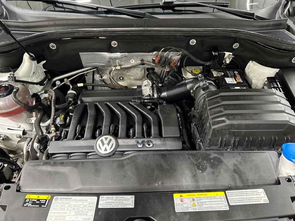 2021 Volkswagen Atlas 3.6L V6 SE w/Technology R-Line